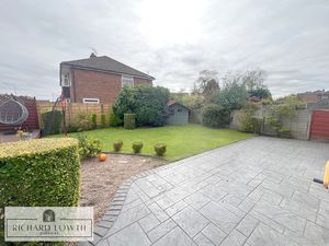 Beautiful Garden- click for photo gallery